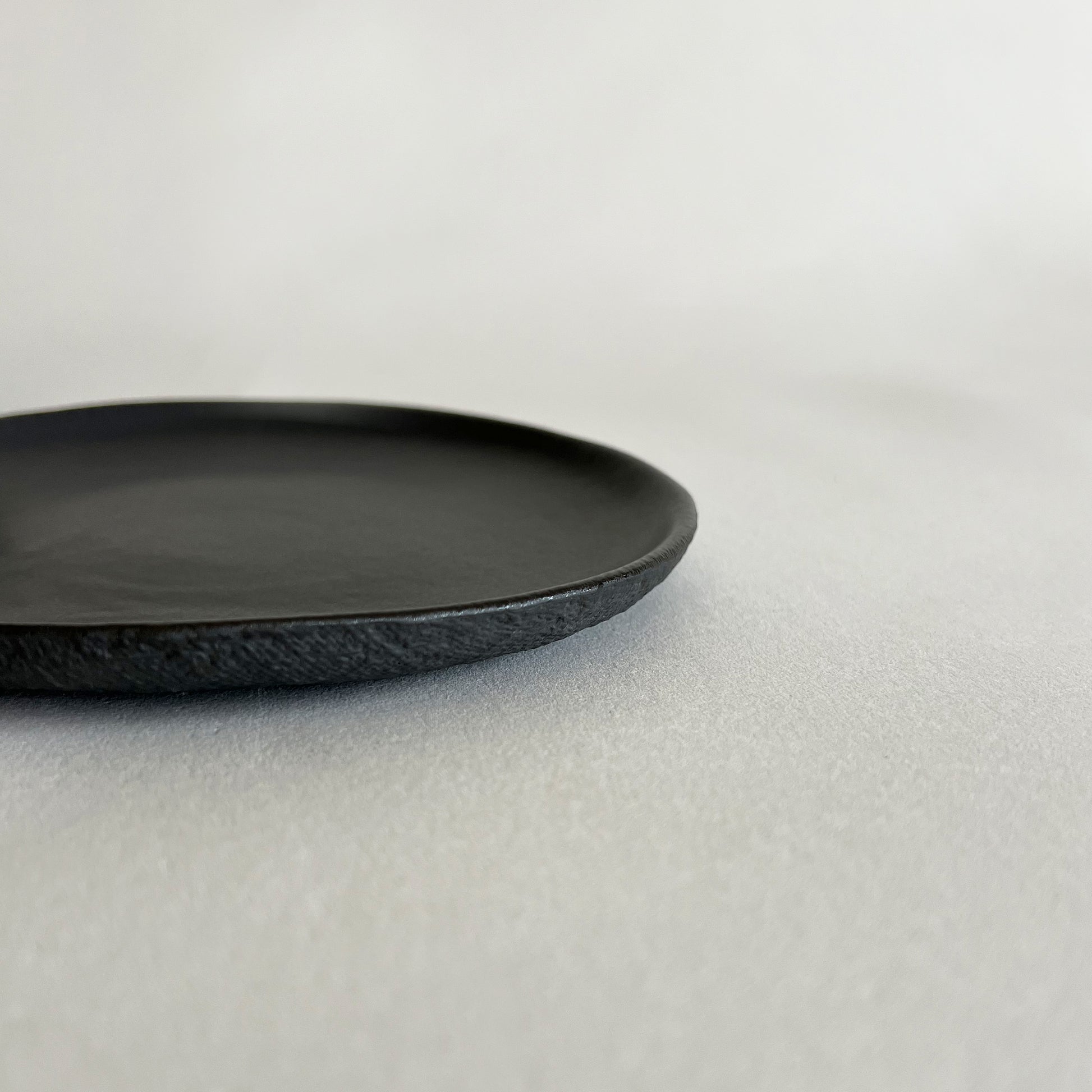 small black ceramic plate, black ceramic set, black ceramic set, large black ceramic plate, Ceramic plates, Handmade dinnerware, black Tableware, Dinnerware Set, black Ceramic Plate, black Plate, Glazed Plate, Matte Plate, Organic Dinner Set, Stoneware Dinner Set, Rustic Dinner Set, Wabi Sabi Dinnerware, Scandi Tableware, Japandi Dinner Set